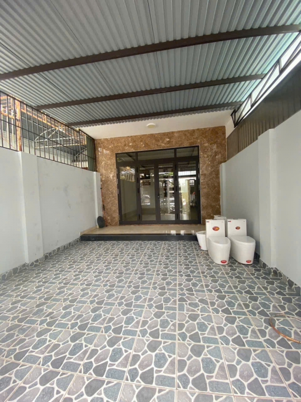 Bán nhà 99 Nguyễn Viết Xuân, P. Thắng Lợi, TP. Kontum (cũ