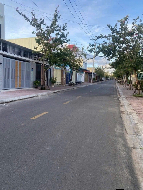 Bán nhà đường Huỳnh Đăng Thơ, P. Quang Trung, TP. Kon Tum